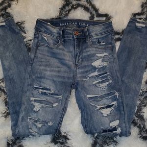 NWOT AE Ripped Jeggings Size 0